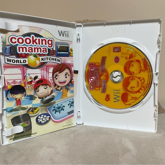 USED Wii Cooking Mama World Kitchen Video Game - Picture 2 of 3